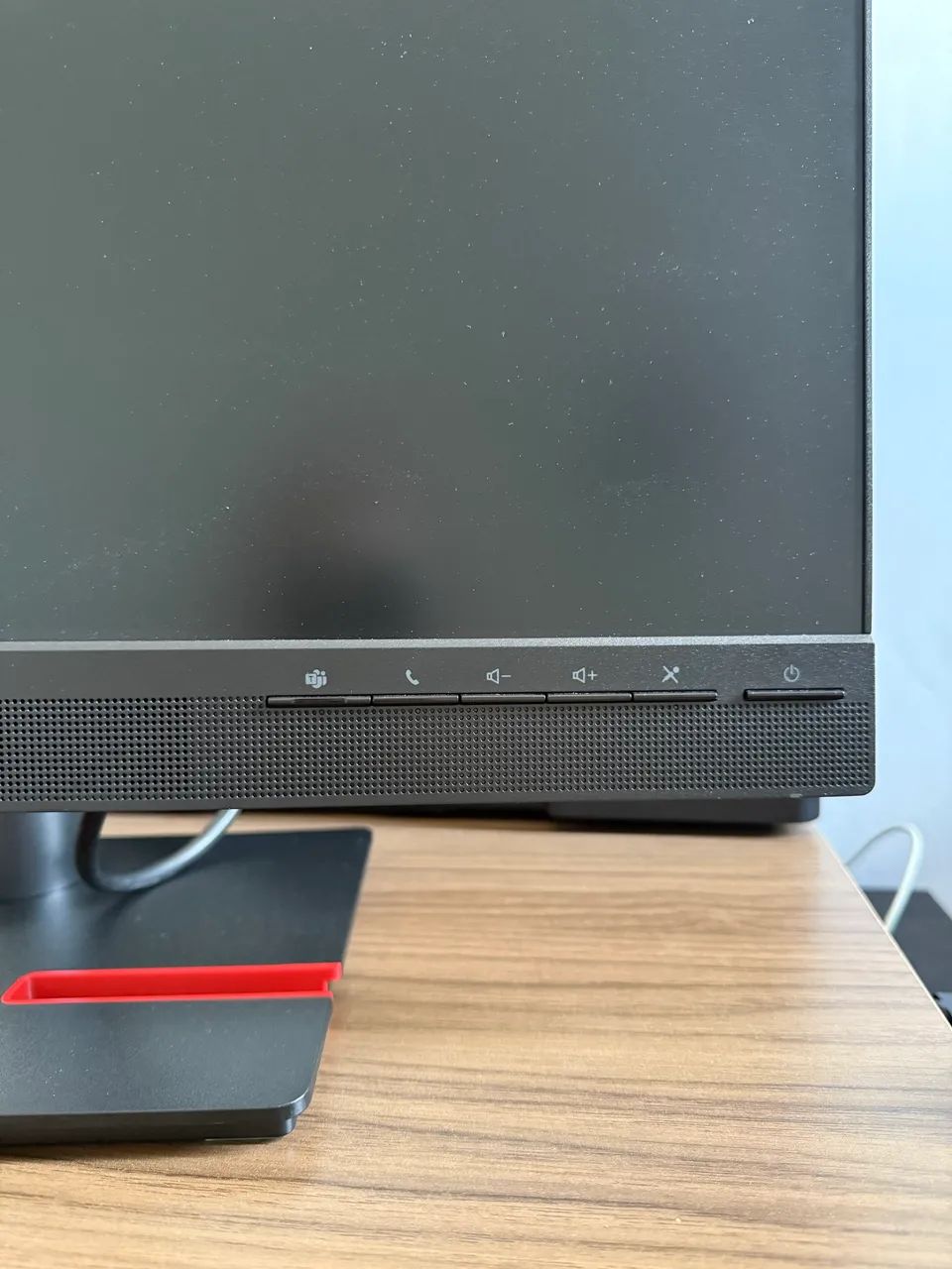 Monitor Lenovo 24 câmera e alto falantes - Foto 3