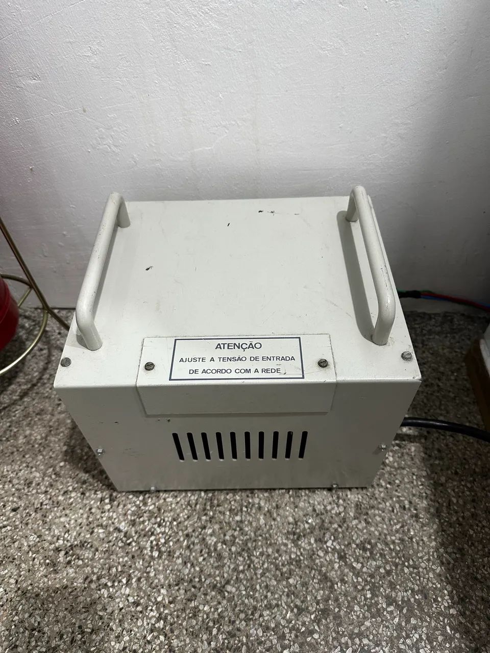 Transformador 220v para 110v - Foto 2