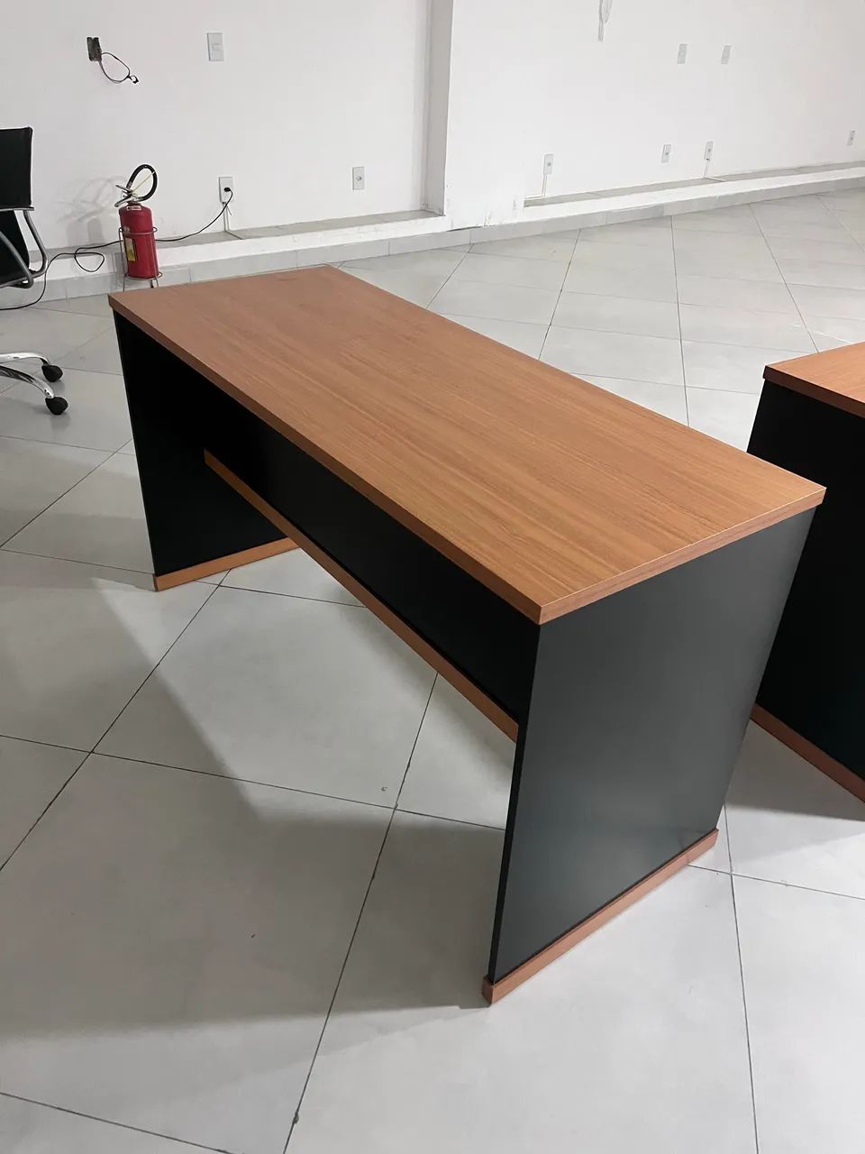 Dupla de mesa de escritório NUNCA usada