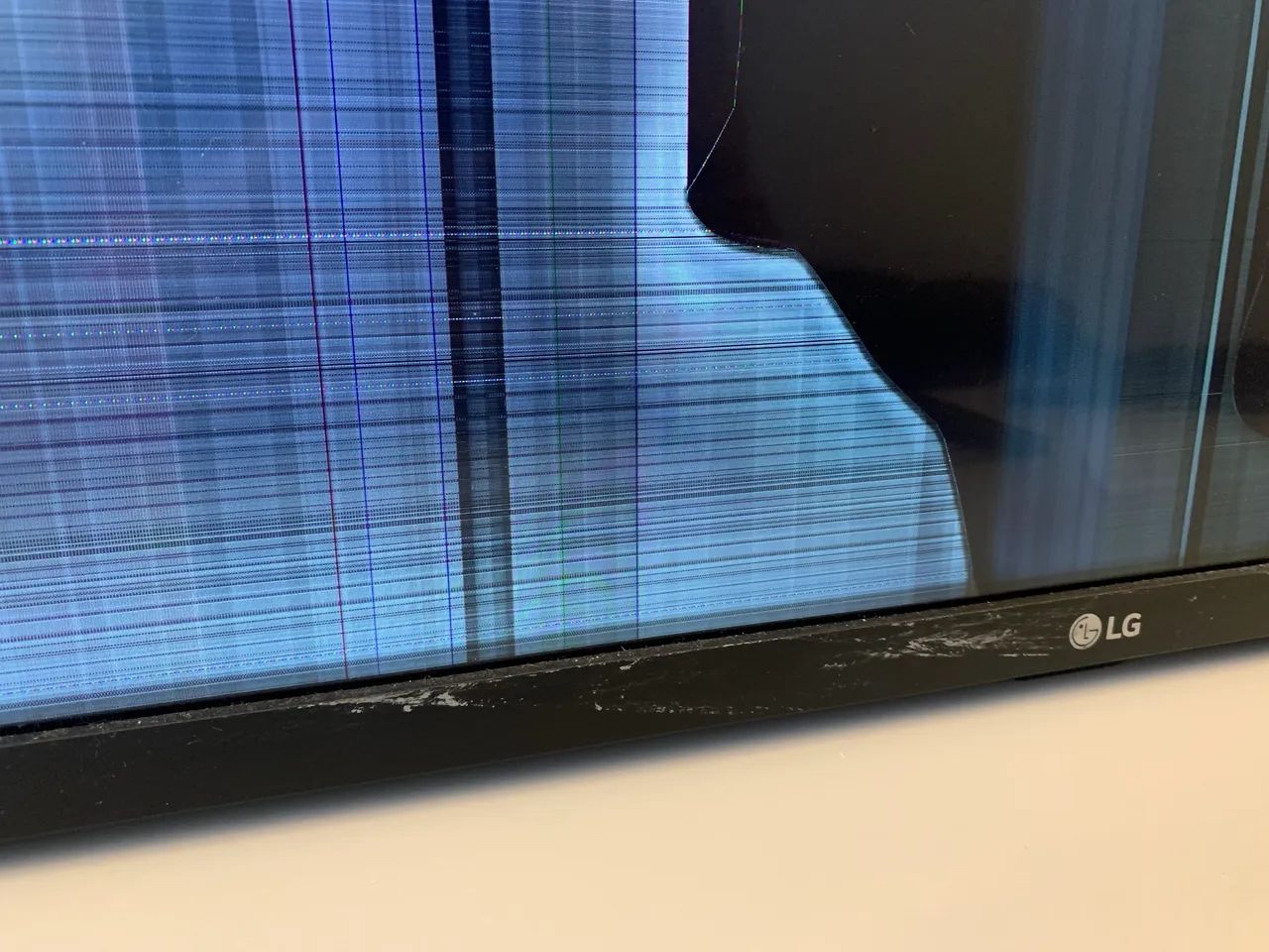 TV LG 43? para retirada de peças  - Foto 3