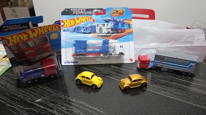 Lote Hot Wheels Transformers - Foto 2