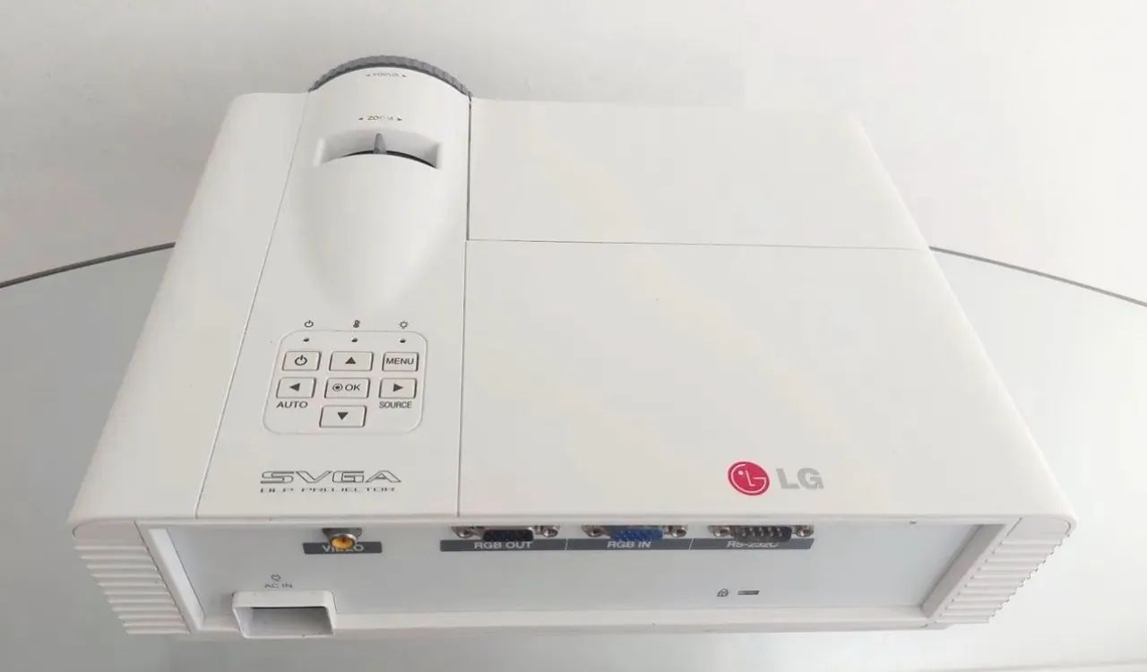 Projetor 2800 Lumens LG BE320 SD