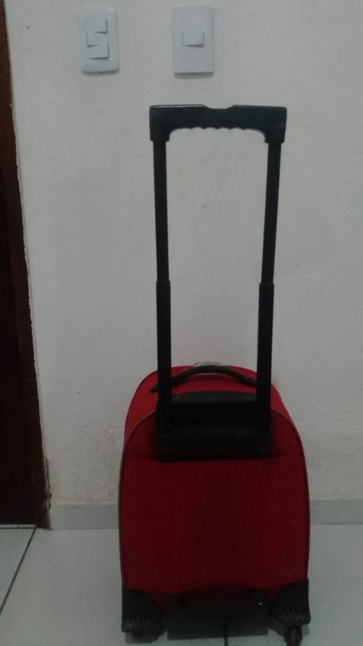 Mala Sestini Média Usada. Me chama no WhatsApp: 85- * - Foto 3