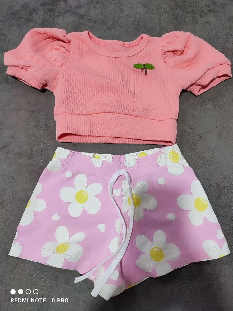 Conjunto de Blusa e short 4 anos 