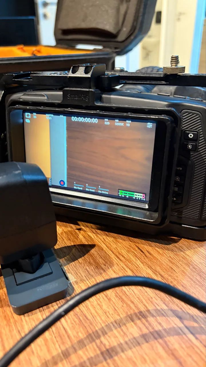 Blackmagic Pocket 4K  - Foto 2