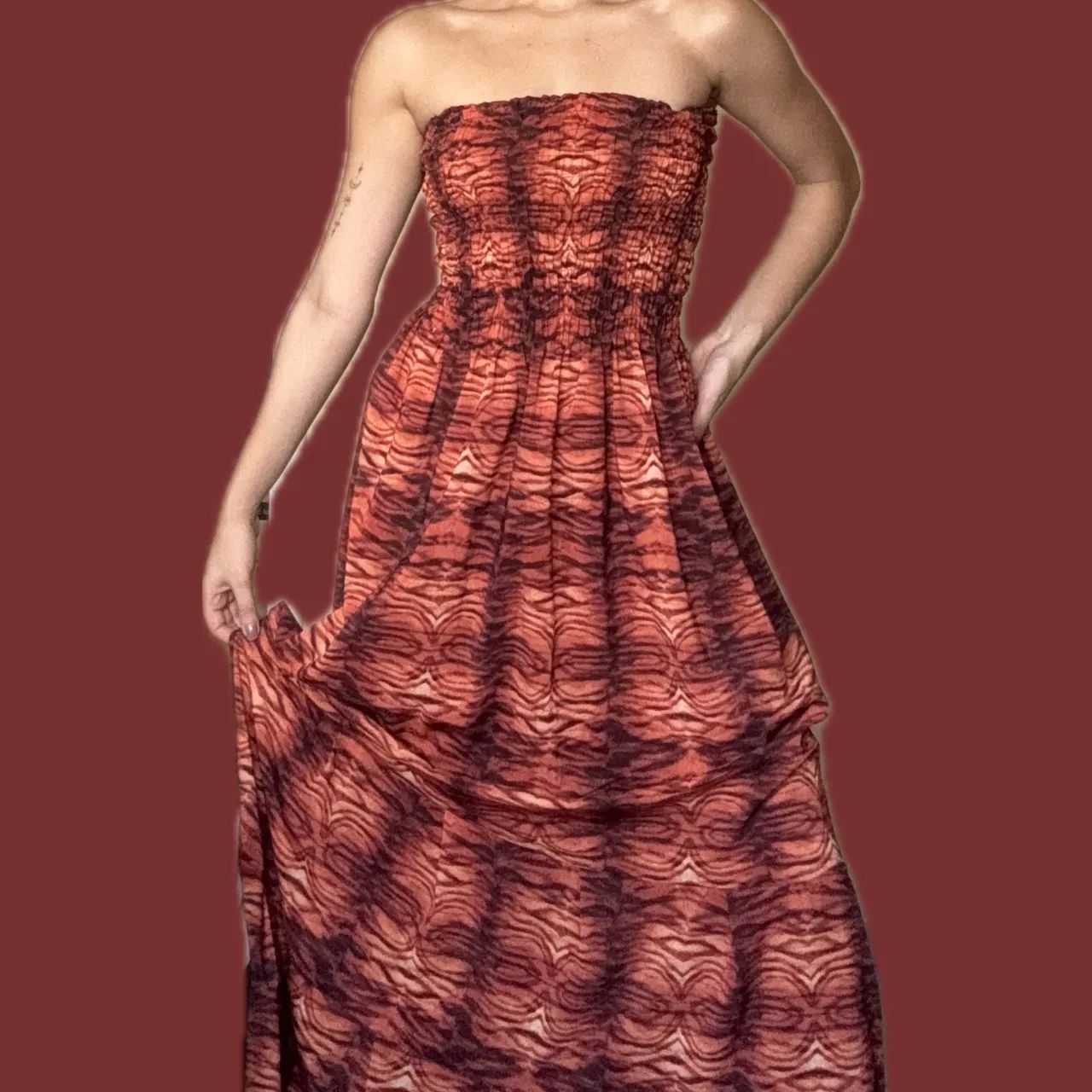 Vestido laranja longo estampado  - Foto 3