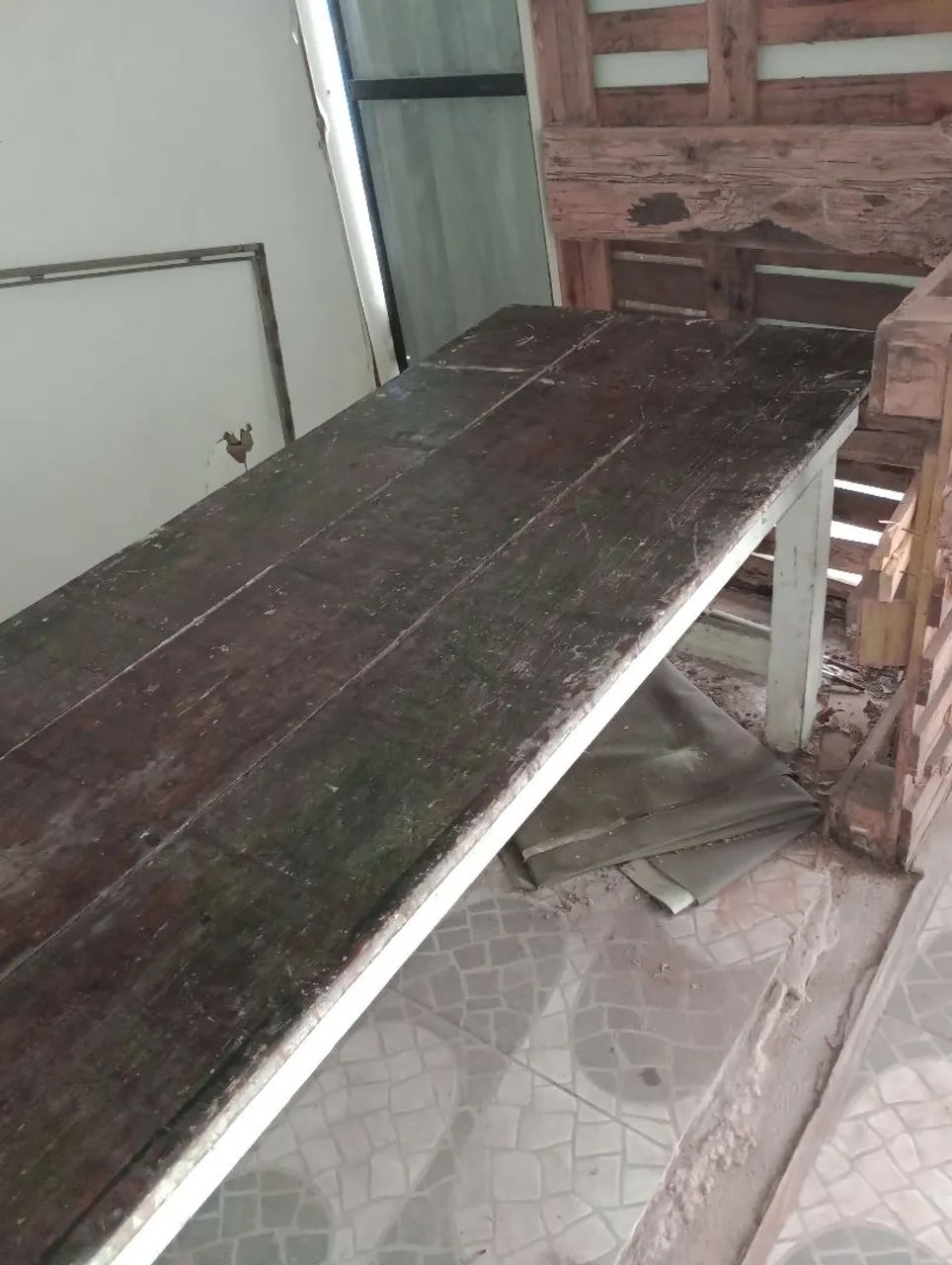 Mesa de madeira de demolição - Foto 2