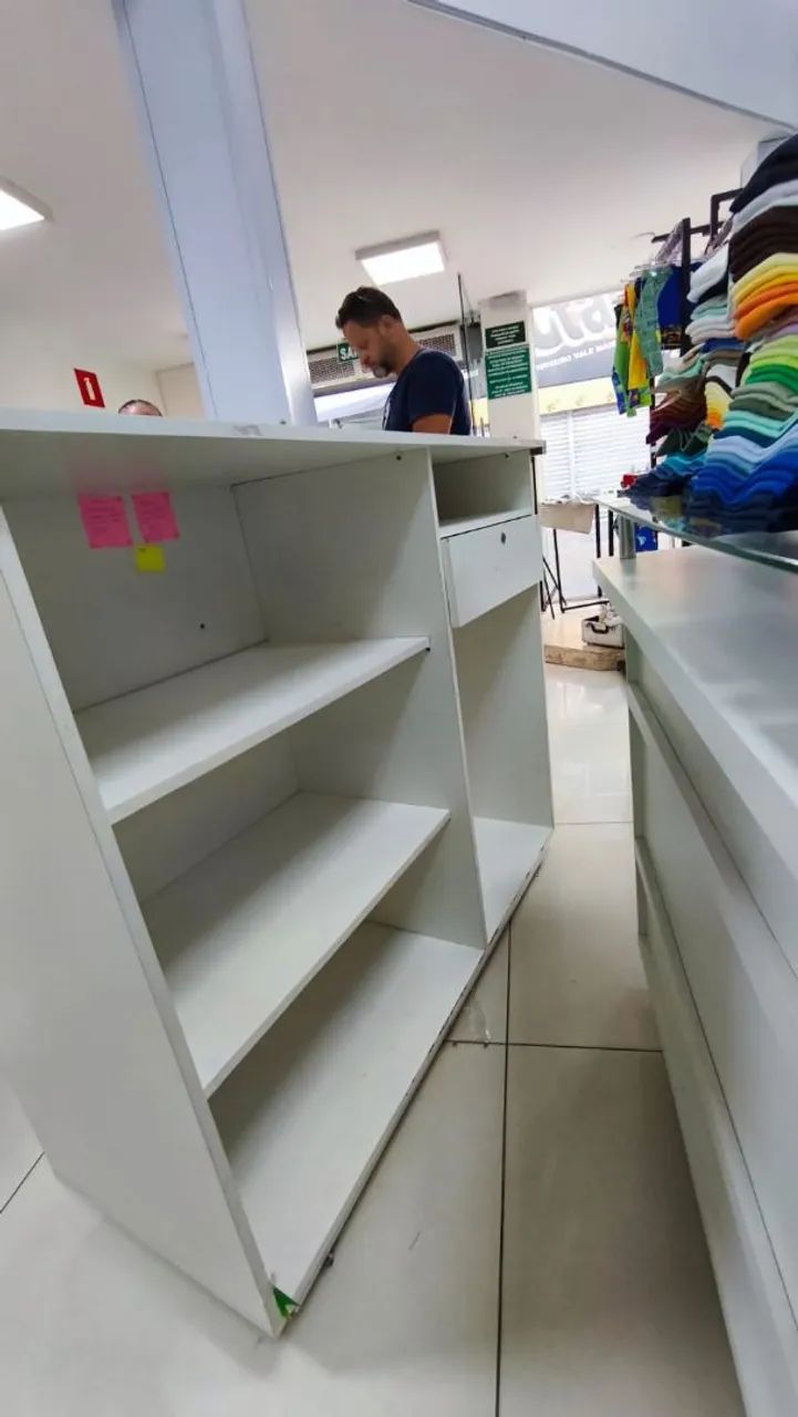 Caixa para loja Em MDF Ótimo estado - Foto 2