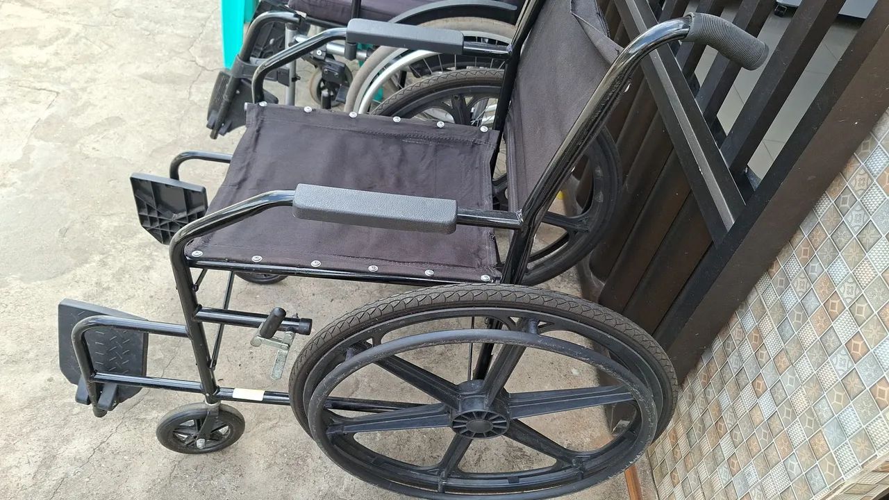 Vende se cadeira de rodas  - Foto 2