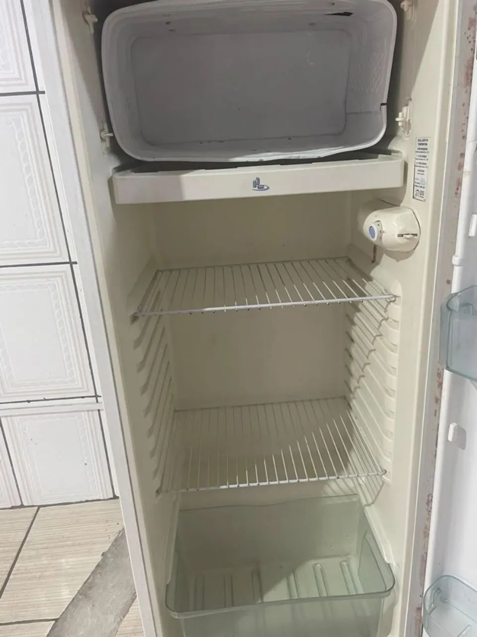 Geladeira Eletrolux  - Foto 2