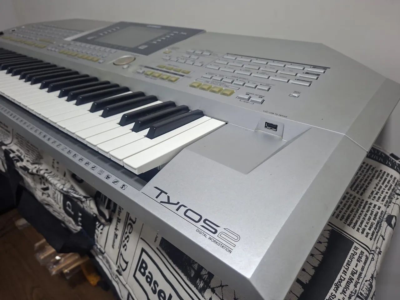 Teclado Yahama Tyros 2 Usado - Foto 3
