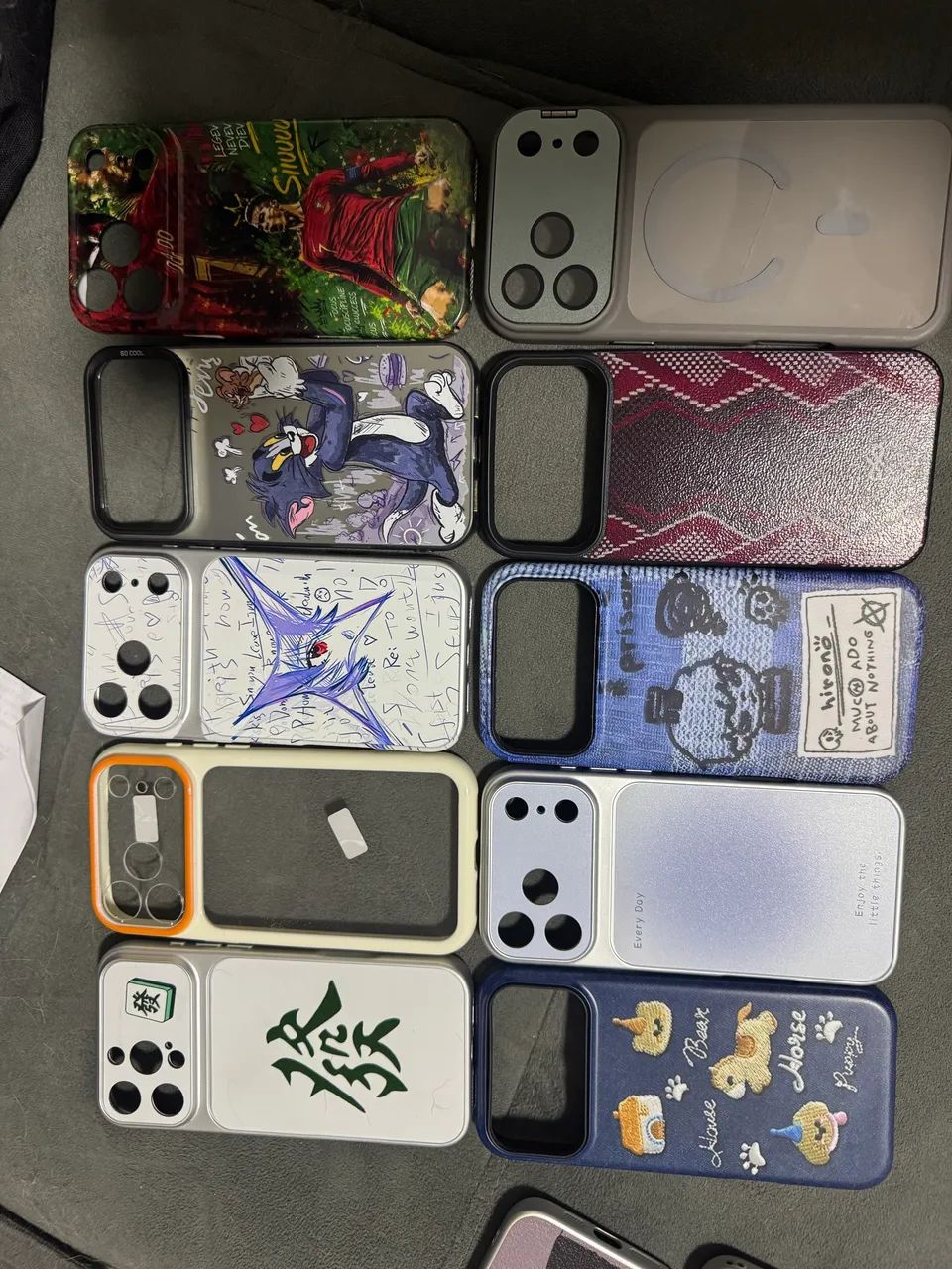 Kit com 5 capinhas novas e nunca usadas para iPhone 17 Pro Max. - Foto 4