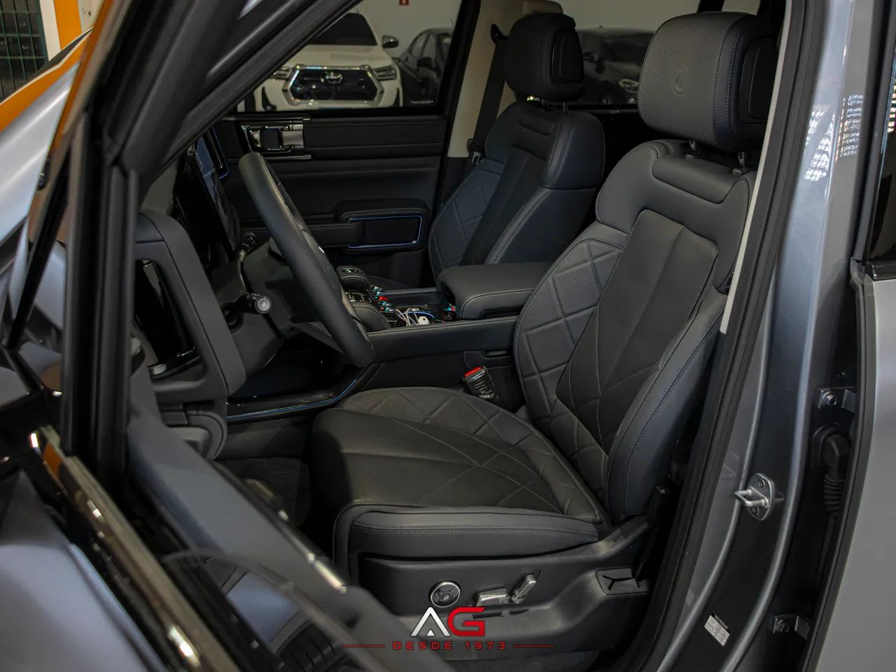 Denza B5 4WD, foto 10 de 20