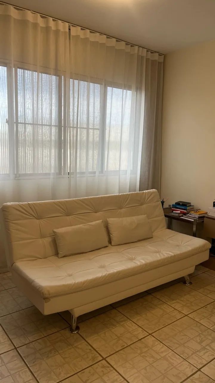 Sofá cama branco - usado