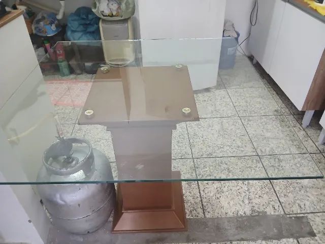 Mesa de jantar de vidro