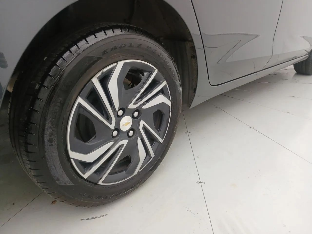 Chevrolet Onix Activ 1.4 8V Flex Aut. 4P, foto 14 de 18