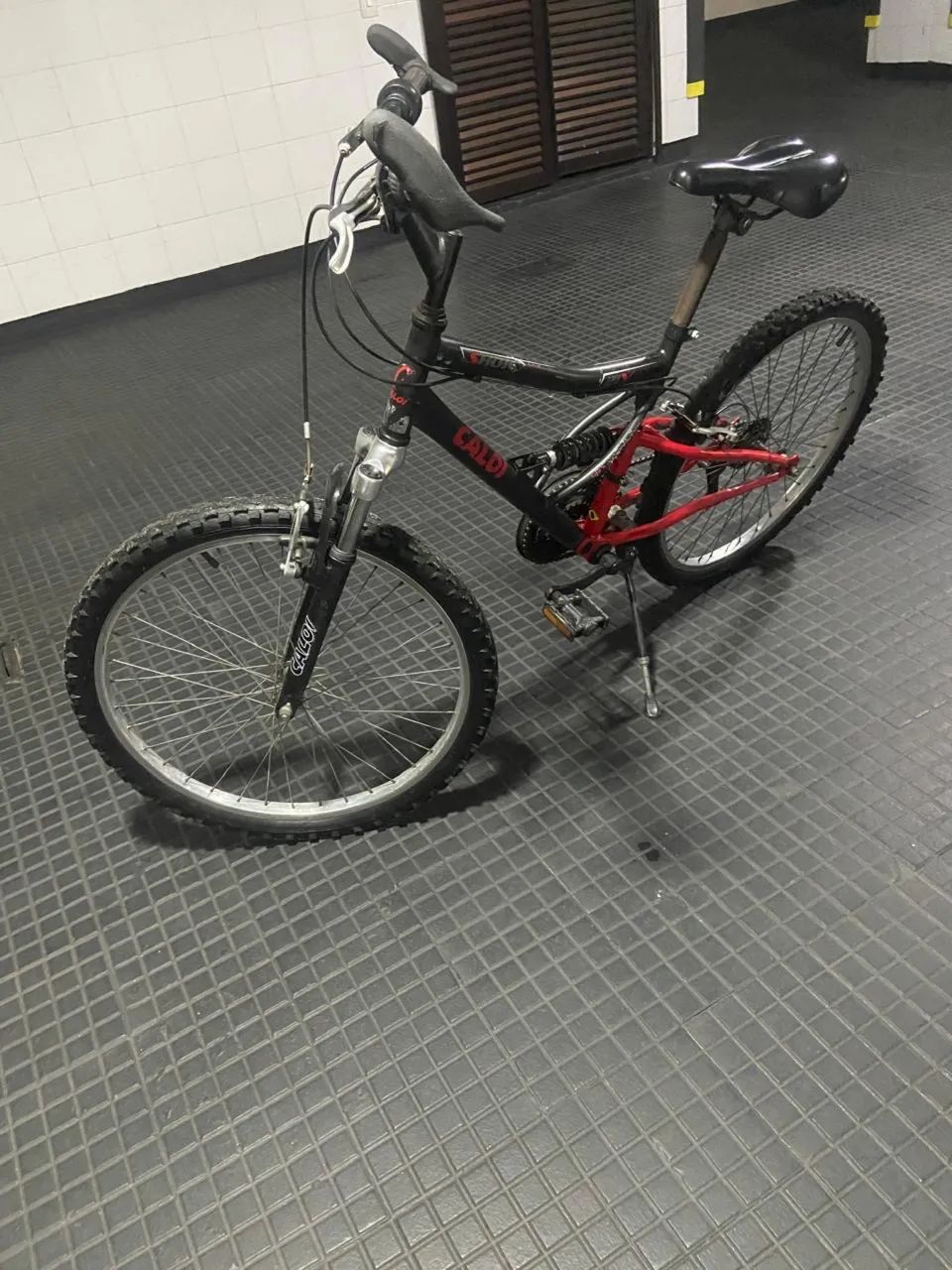 Bicicleta da marca Caloi aro 24 - Foto 2
