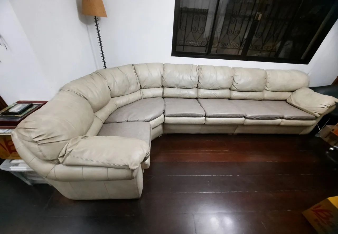 Estofado confortável, em couro, estrutura super reforcada.  - Foto 2