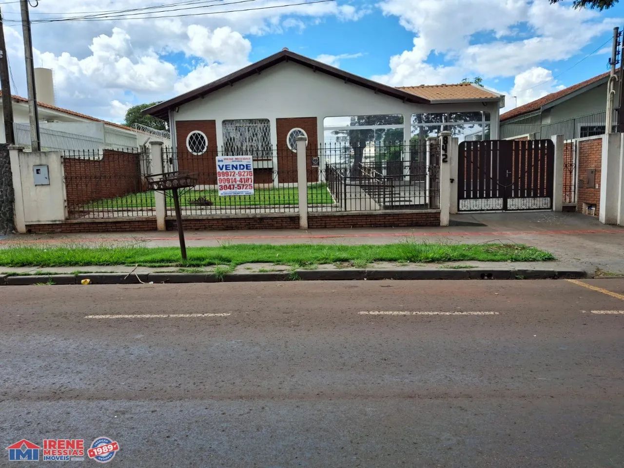 Casa Comercial a venda no bairro Zona 08 - Maringá/PR