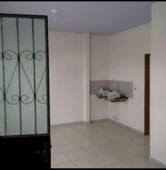 Vende-se prédio com 08 kitinetes documentação em dia - Foto 2