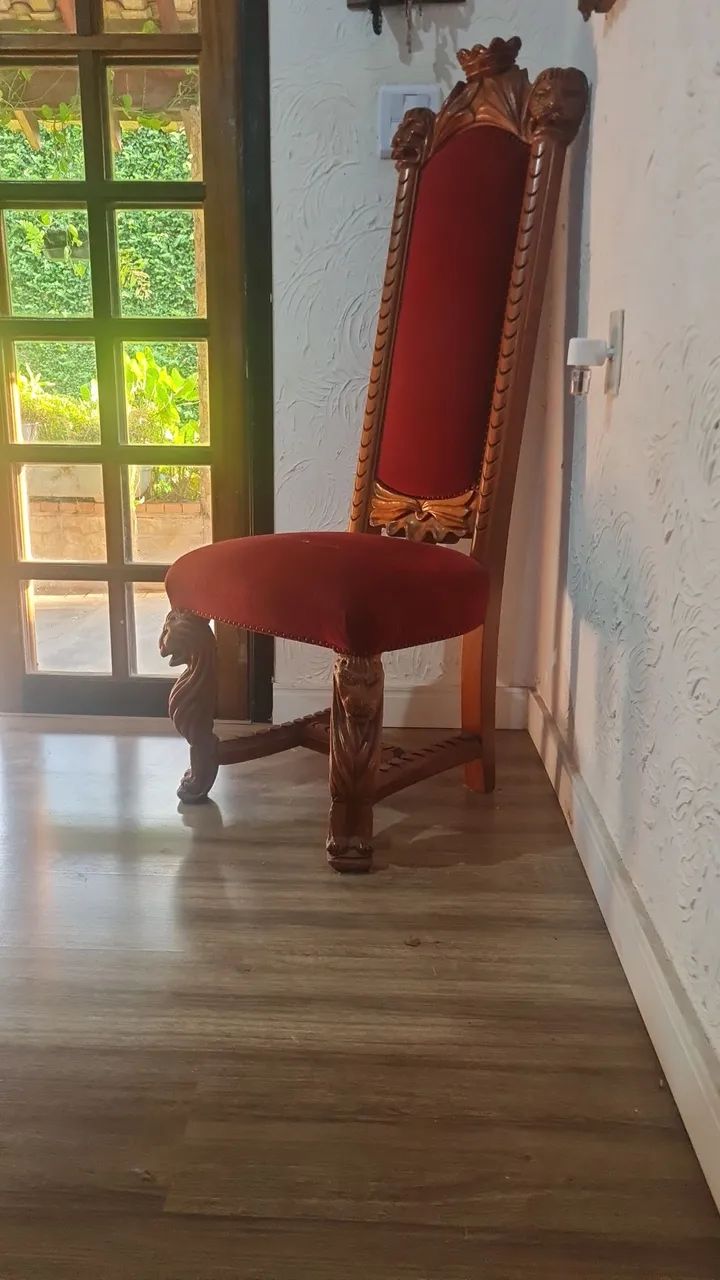 Mesa de jantar entalhada - Foto 3