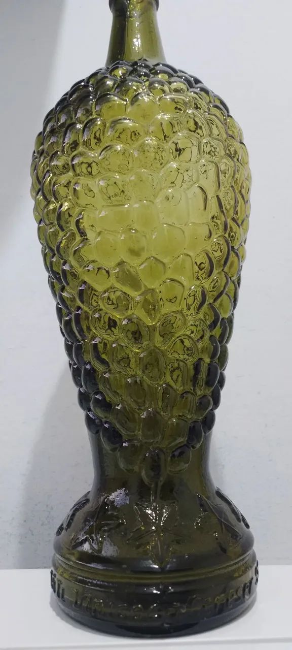 Garrafa Cacho de Uva, relíquia.