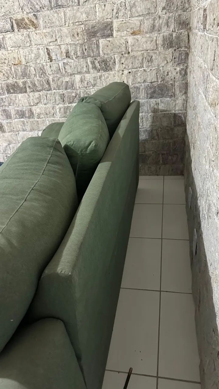 Lindo sofá de linho três lugares  - Foto 5