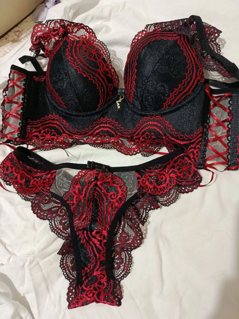 Vendo conjunto de peças íntimas 