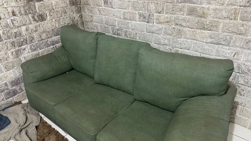 Lindo sofá de linho três lugares 