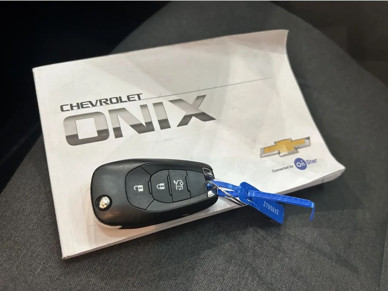 Chevrolet Onix Hatch 1.0 12V Flex Mec. 4P, foto 12 de 16