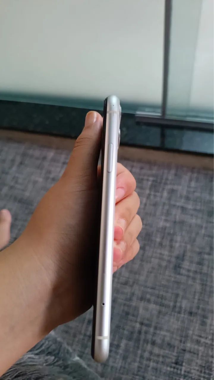 Iphone 11 Branco 128gb - Foto 2