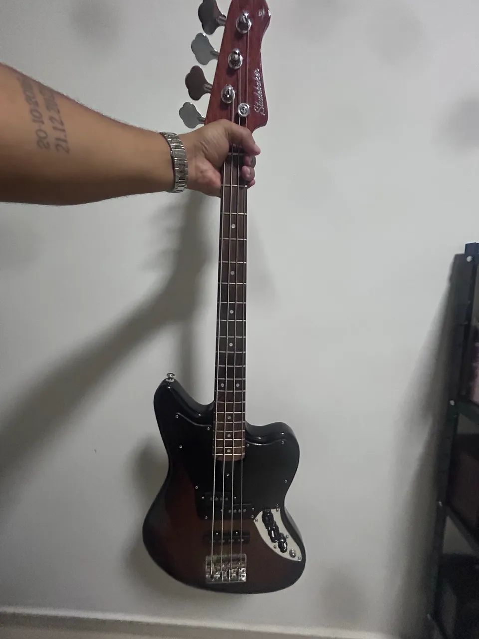  Baixo Studebaker Weasel Short Scale - 4 cordas - Foto 3