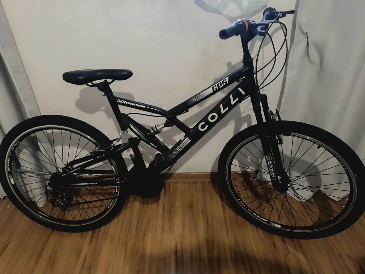 Bicicleta aro 26 colli GPS 