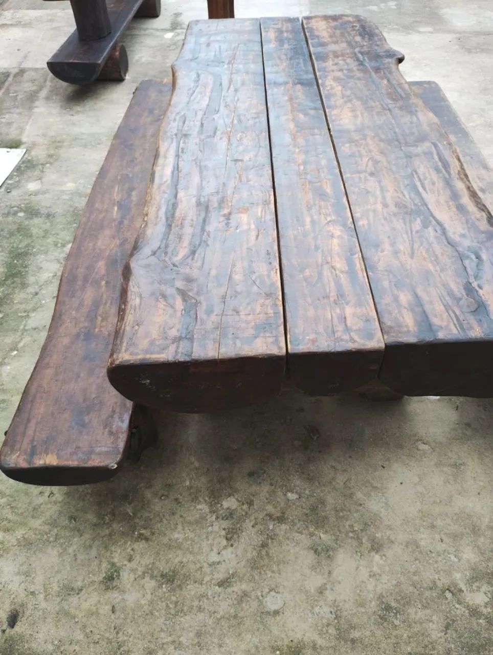 MESA RÚSTICA EM EUCALIPTO MACIÇO COM 2 BANCOS - Foto 4