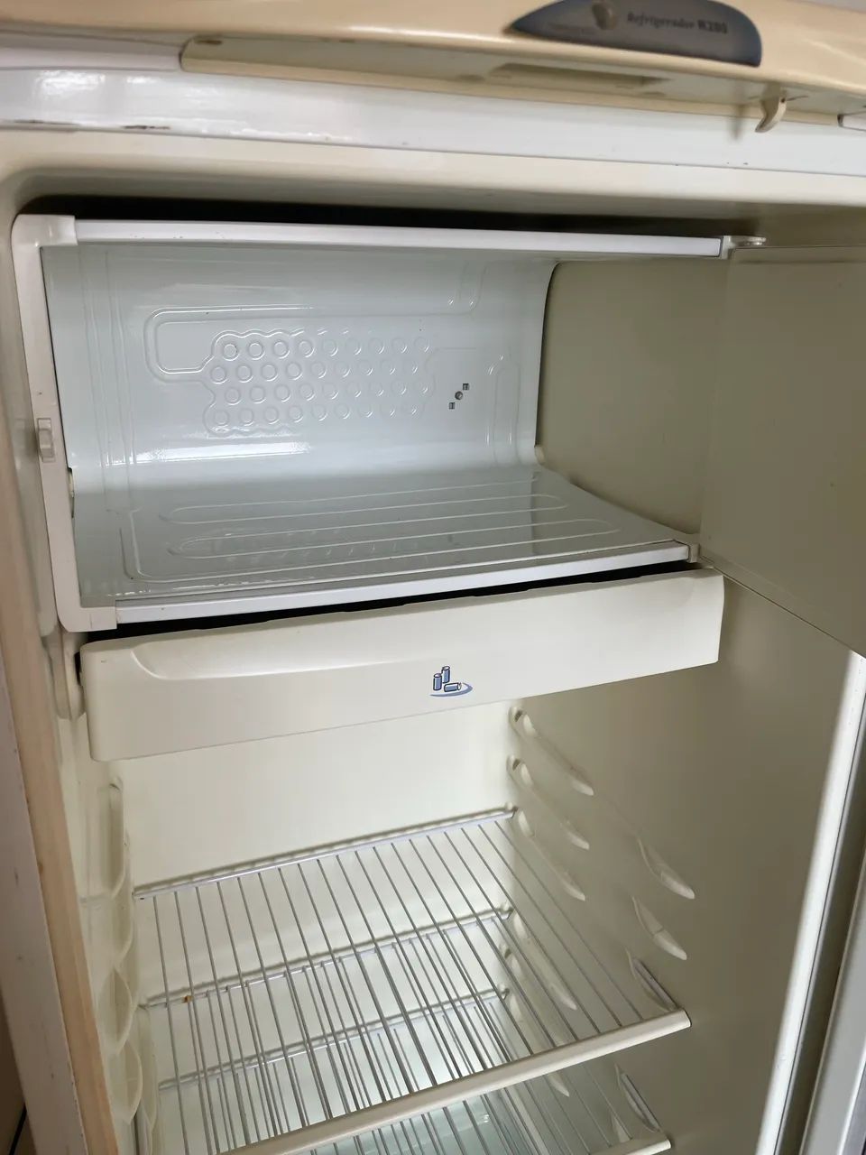 Geladeira Electrolux em Perfeito Funcionamento - Foto 2