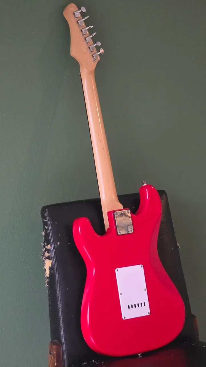 Guitarra Stratocaster - Foto 5