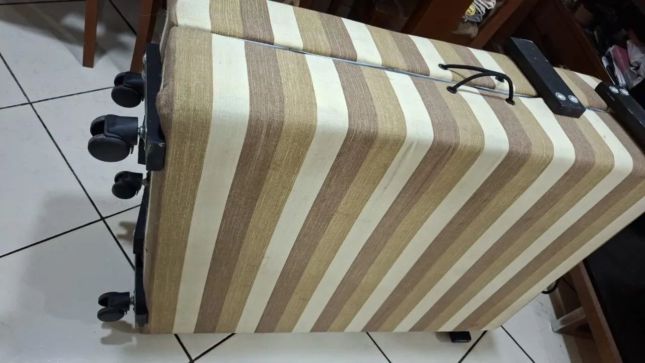 Cama solteiro dobrável. $200,00 - Foto 3