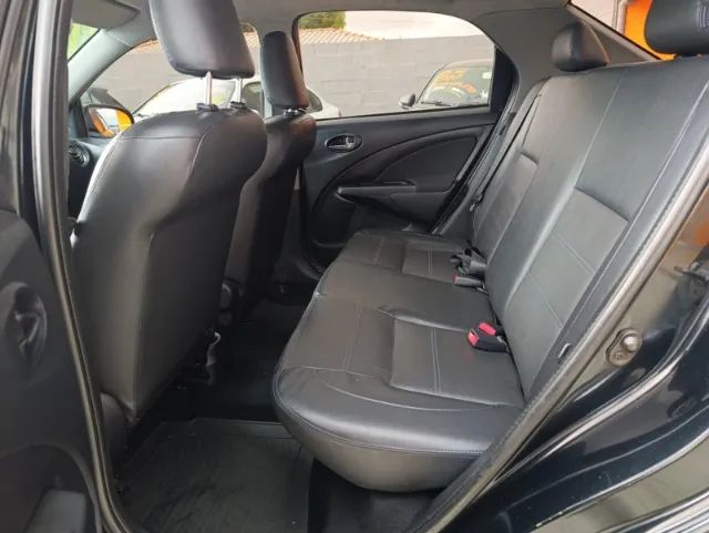 Toyota Etios Platinum Sed. 1.5 Flex 16V 4P Mec. 2015 - Foto 11