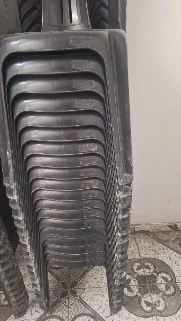 Cadeira de Plastico  - Foto 2