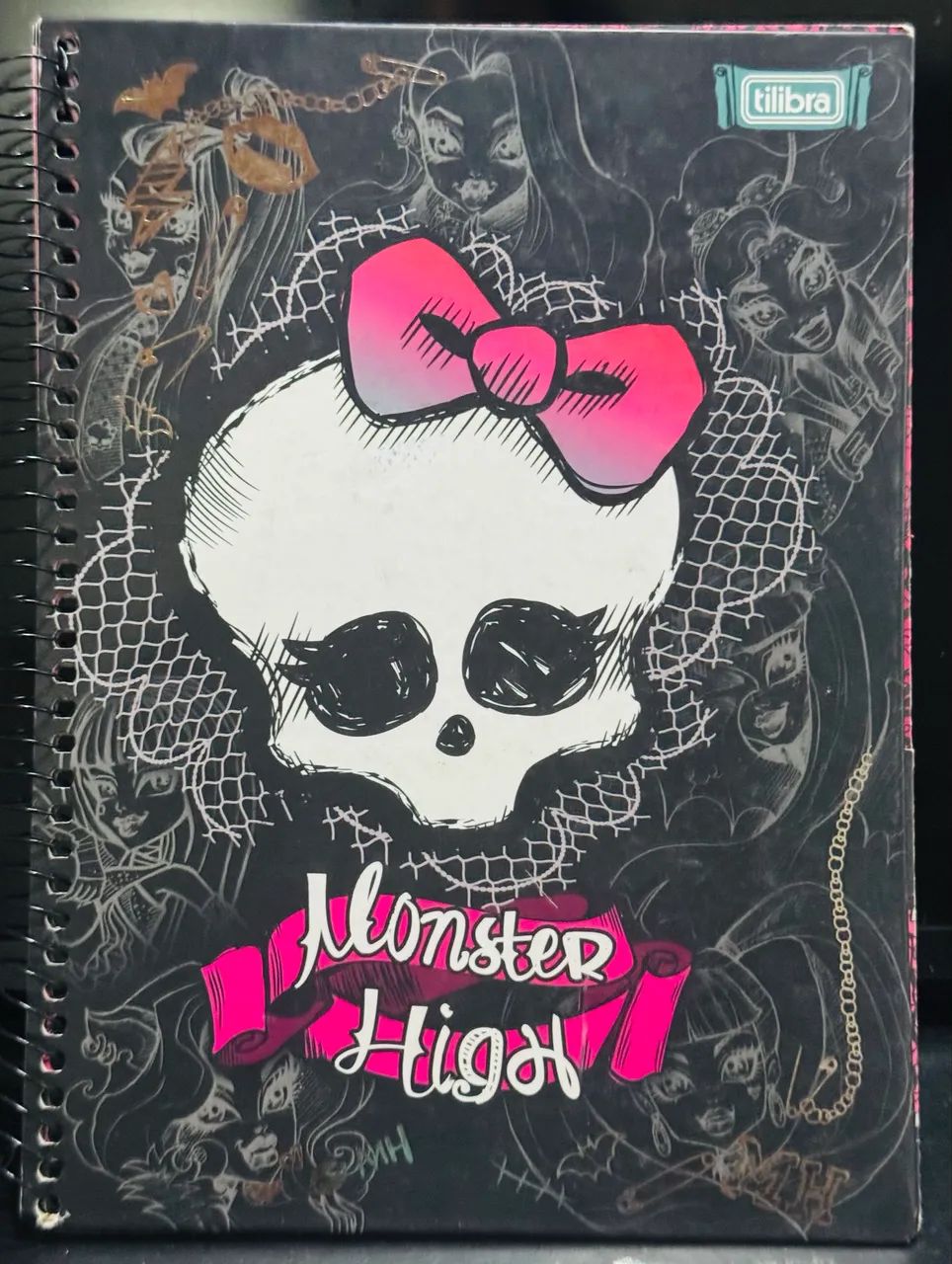 Monster High, perfume, 2 cadernos com adesivos!!  - Foto 3