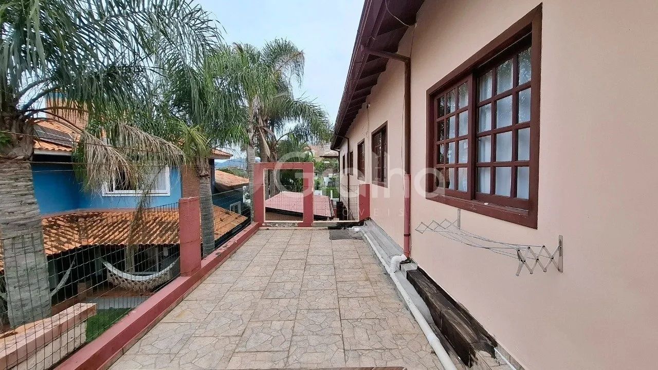 Casa com 17 quartos no Campeche, Florianópolis - SC