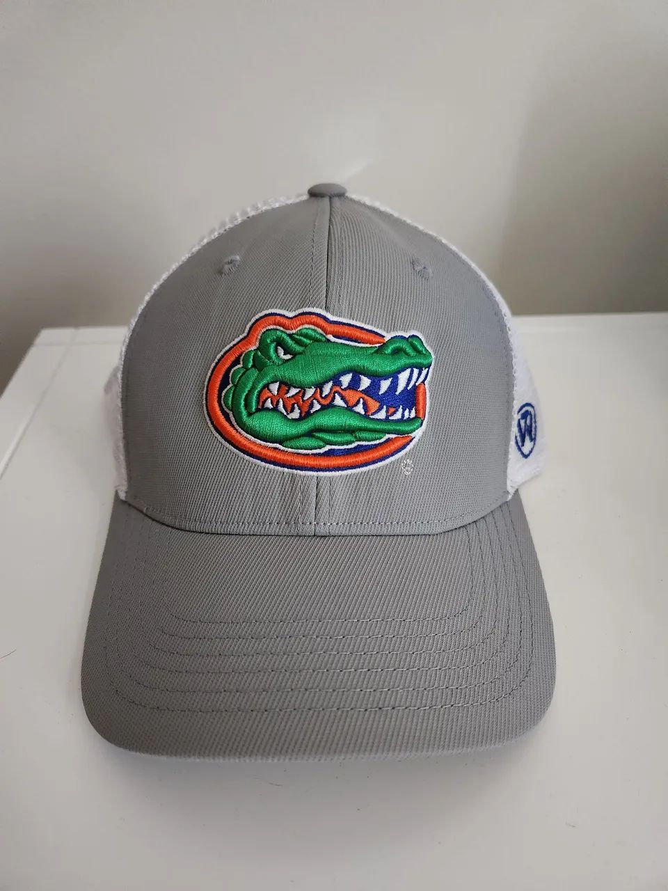 Bone florida gators cinza e branco