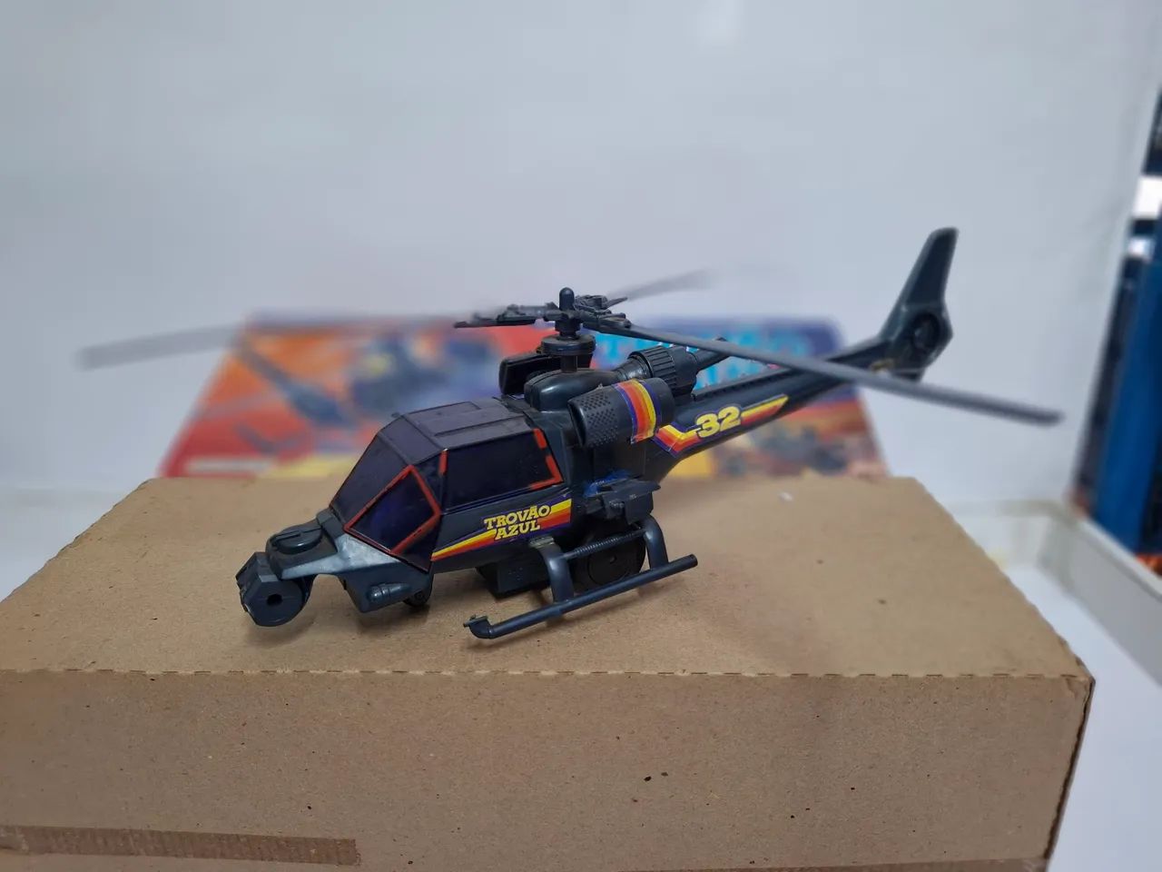 Helicóptero Trovão Azul da Glasslite com Caixa Funcionando  - Foto 4