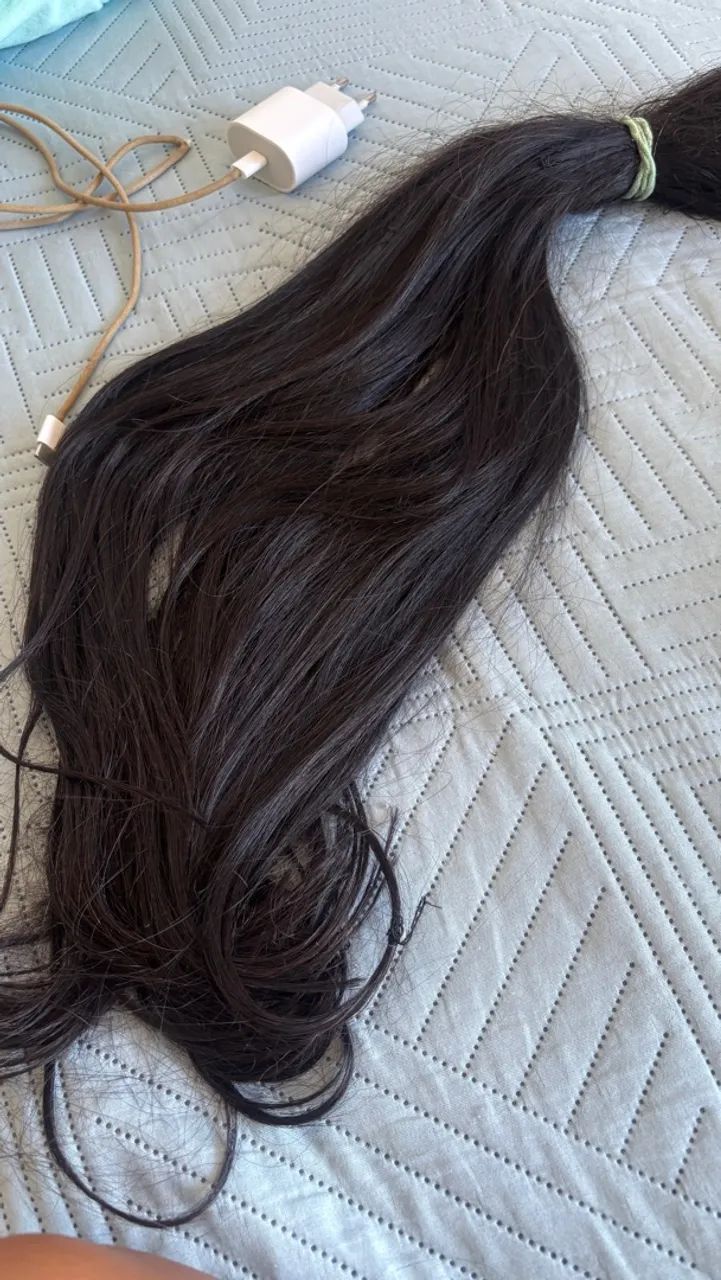 Vendo cabelo humano 200 gramas do modo nozinho de 67cm