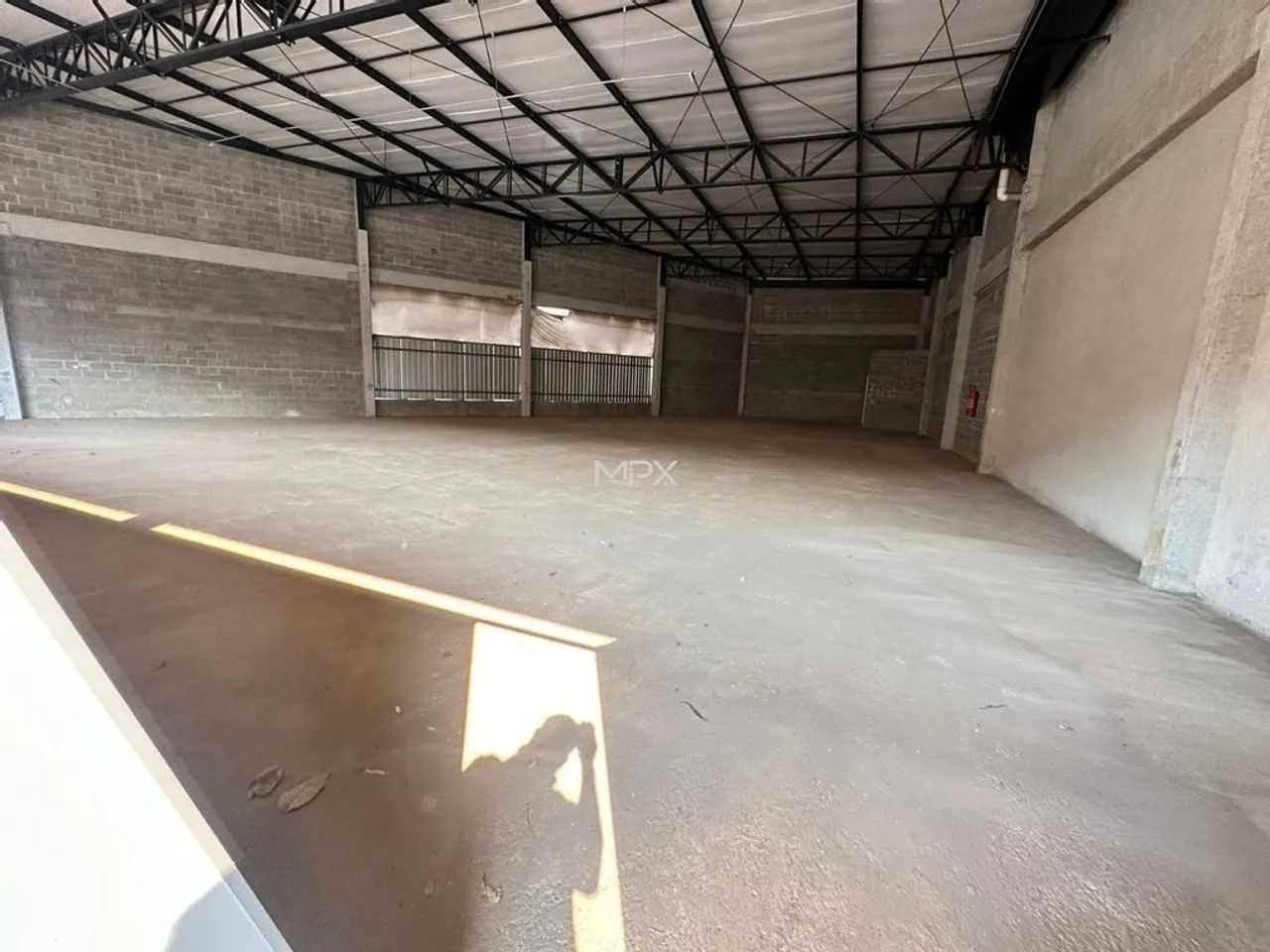 Salão para alugar em Piracicaba, Vila Rezende, com 430 m² - Foto 2