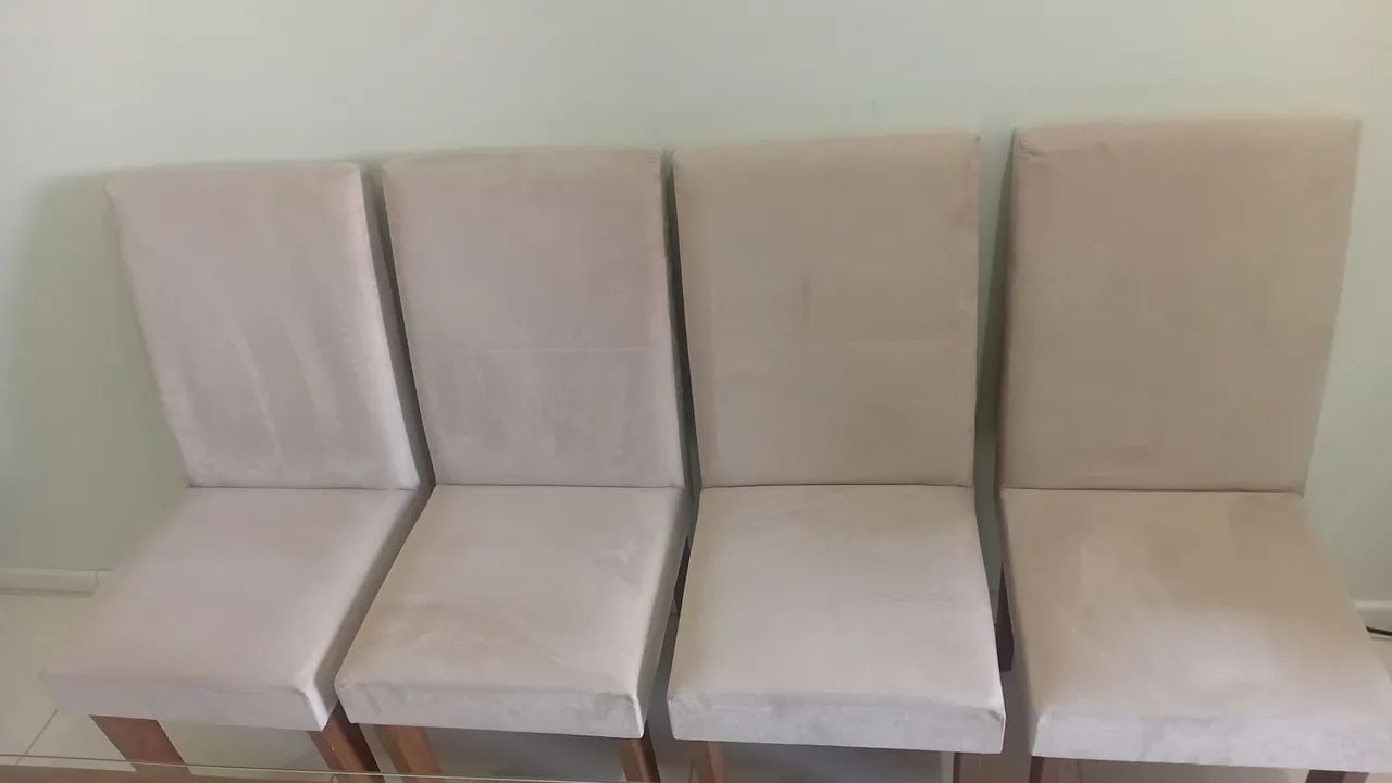 Vendo mesa com 4 cadeiras - Foto 4