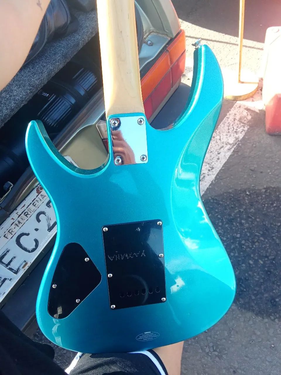 GUITARRA YAMAHA RGX 421 - Instrumentos musicais - Jardim Alvorada