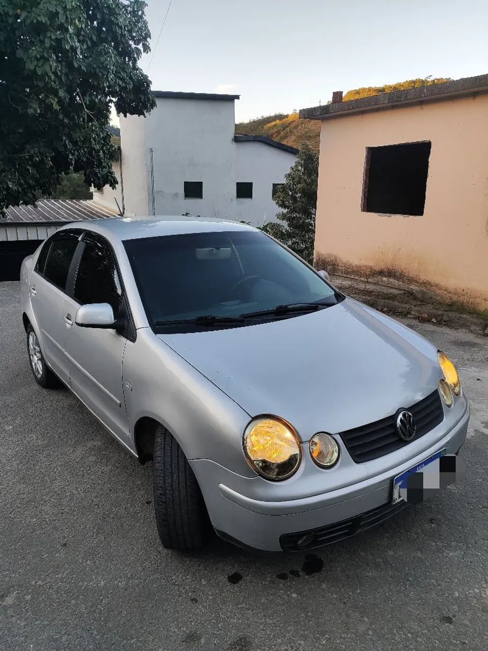 Volkswagen Polo Polo Sedan 1.6 Mi 101cv 8V 4p 2004