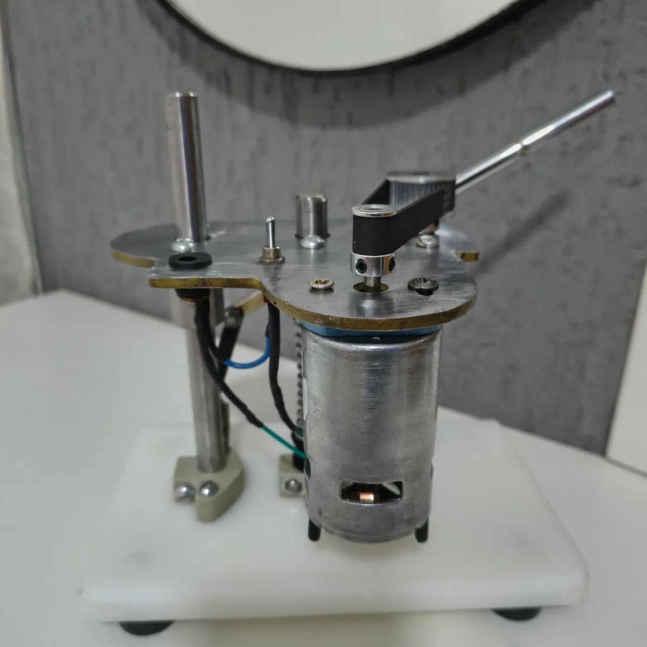 Furadeira de bancada 12v - Foto 3