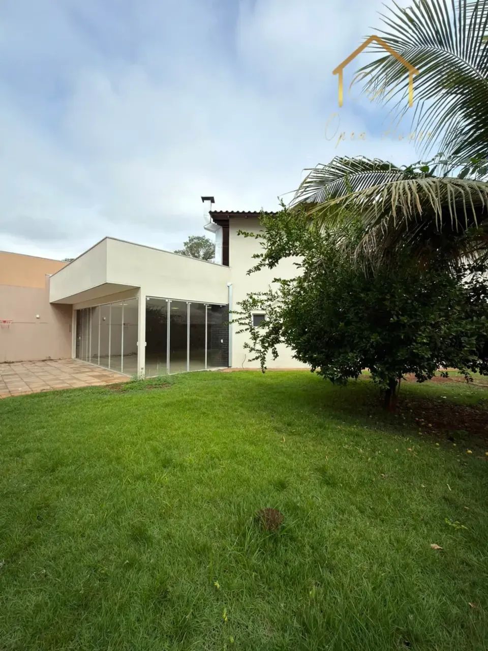 Vendo Sobrado no Condomínio Belo Verde